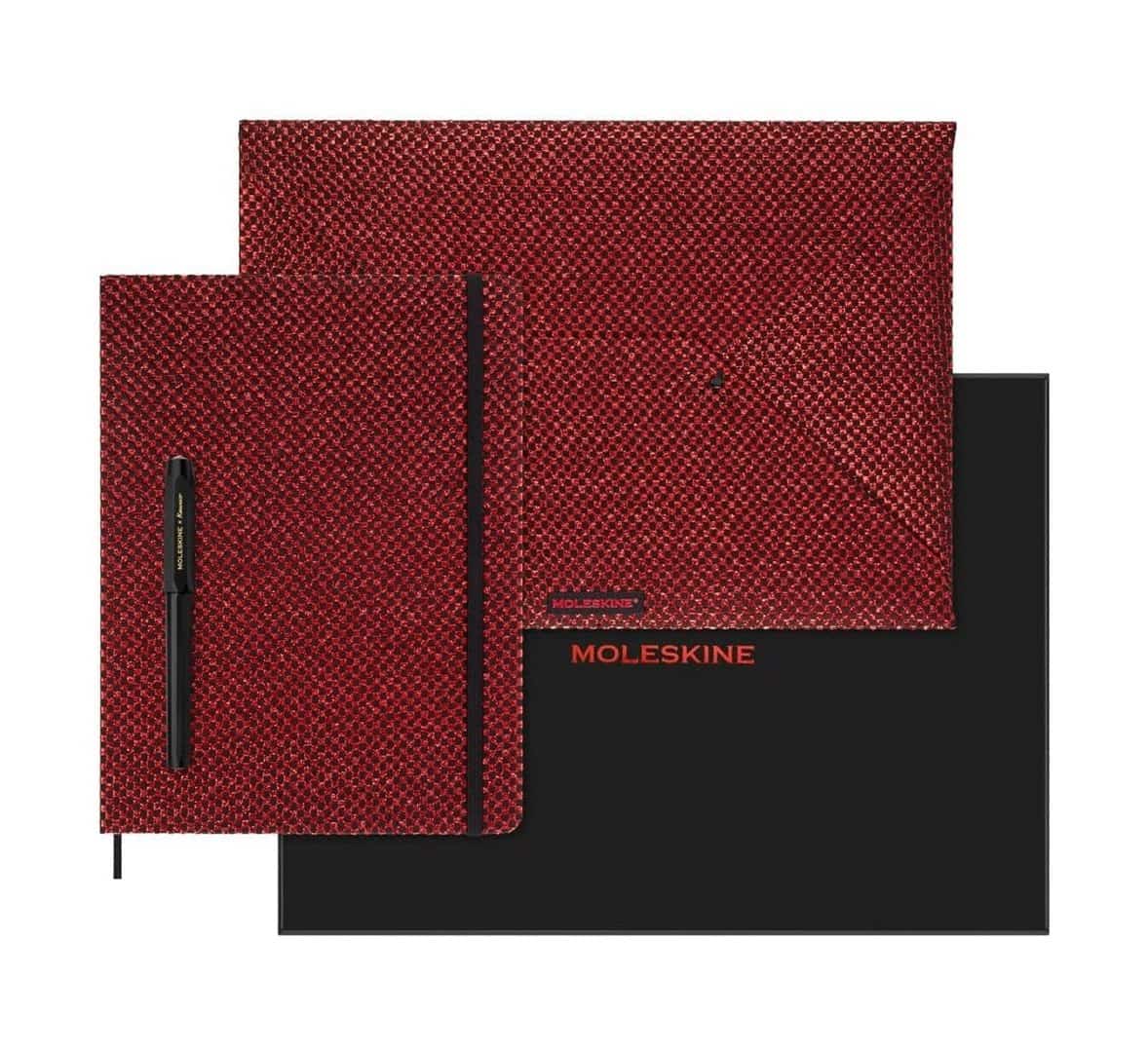 Moleskine Zestaw Shine, niedatowany planer, teczka na dokumenty oraz pióro wieczne Kaweco, metaliczny czerwony.