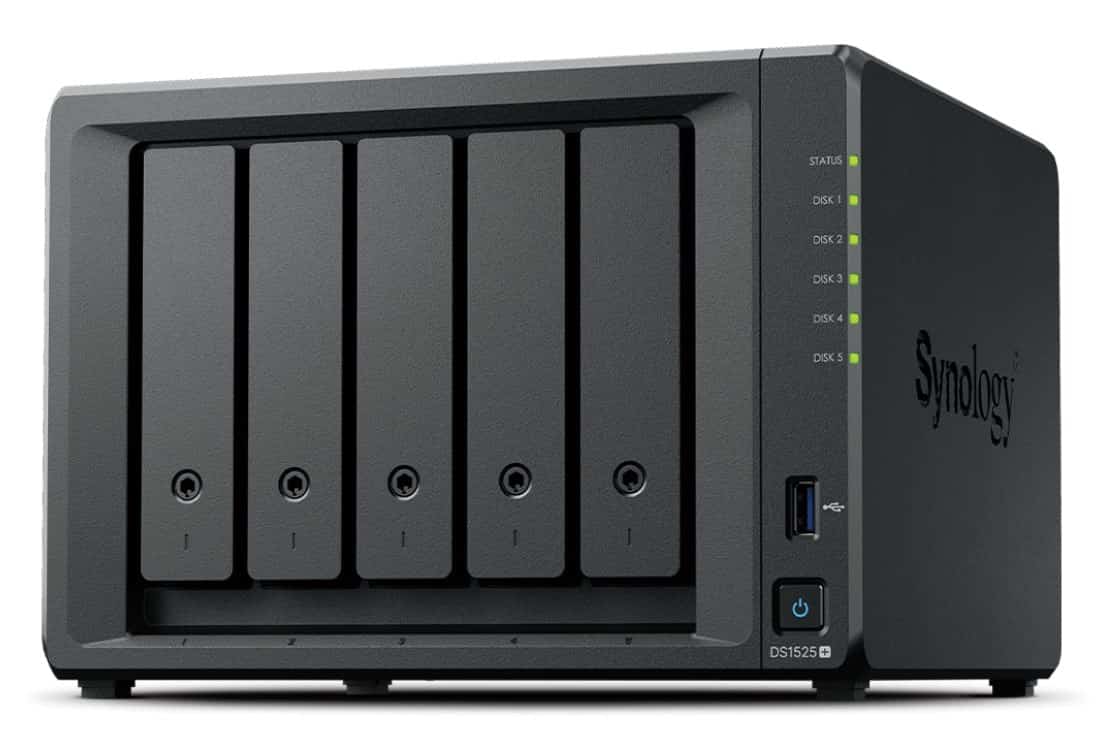 NAS Synology DS1525+, Tower, 5x 2.5"/3.5" SATA + 2x M.2 2280 NVMe SSD, AMD Ryzen V1500B, 8GB DDR4 (max.32GB), 2x 2.5GbE RJ-45, 2x USB 3.2, adapter 120W