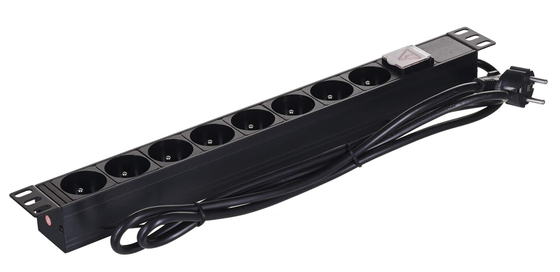 Listwa zasilająca A-LAN PZ081U (8 x UTE; 16 A (3680 W); 1,8m; kolor czarny) — zdjęcie 1 z 7