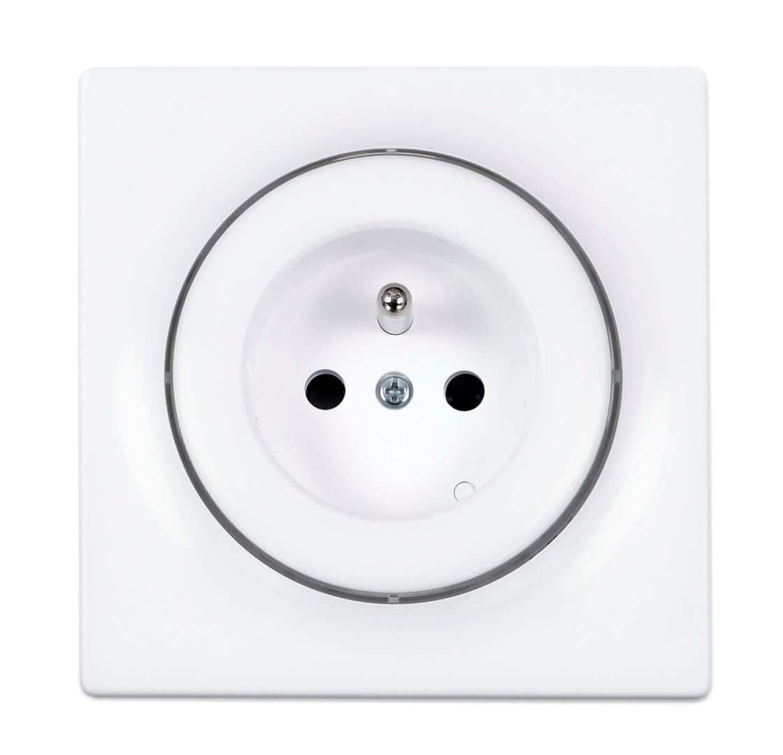 Inteligentne gniazdko FIBARO Walli Outlet Type E, białe — zdjęcie 1 z 6