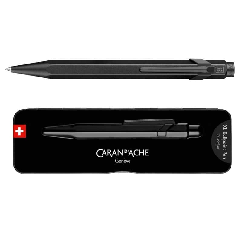 Caran d’Ache Długopis szwajcarski 849 XL Black Code, kolor czarny. — zdjęcie 1 z 7