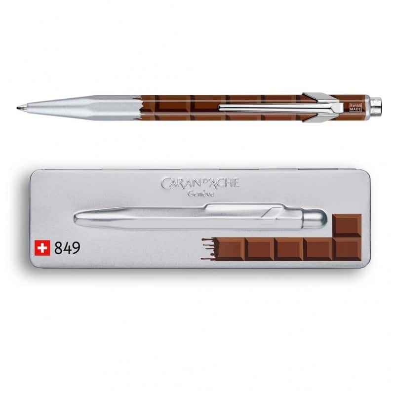 Caran d’Ache Długopis szwajcarski 849 Totally Swiss Pop Line - Chocolate, kolor szary z brązowym. — zdjęcie 1 z 7