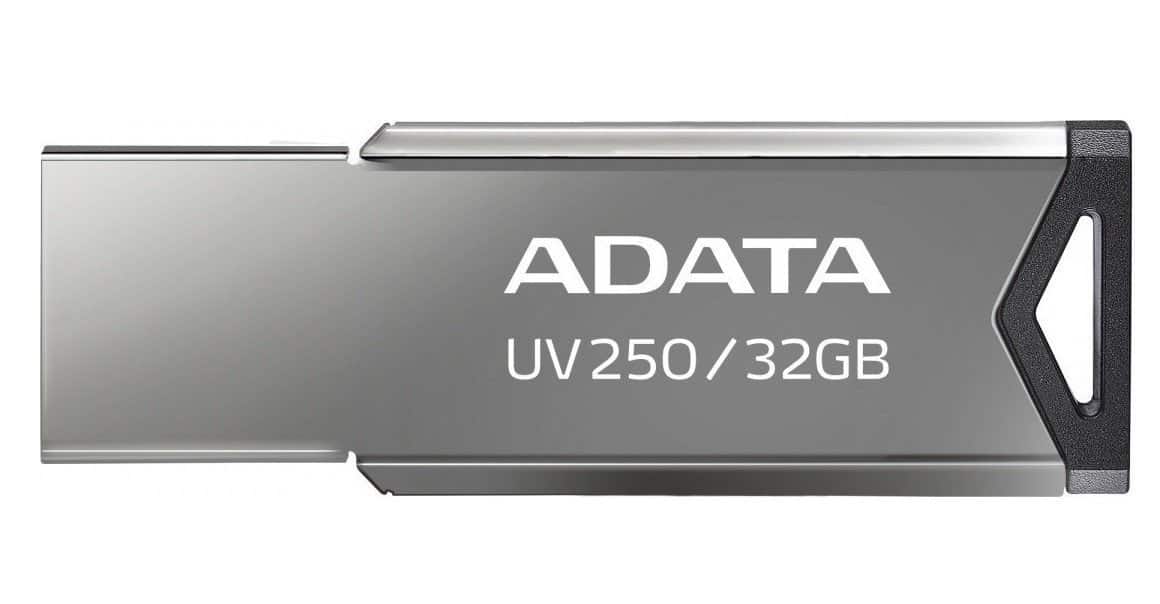 Pendrive ADATA UV250 AUV250-32G-RBK (32GB; USB 2.0; kolor srebrny) — zdjęcie 1 z 8