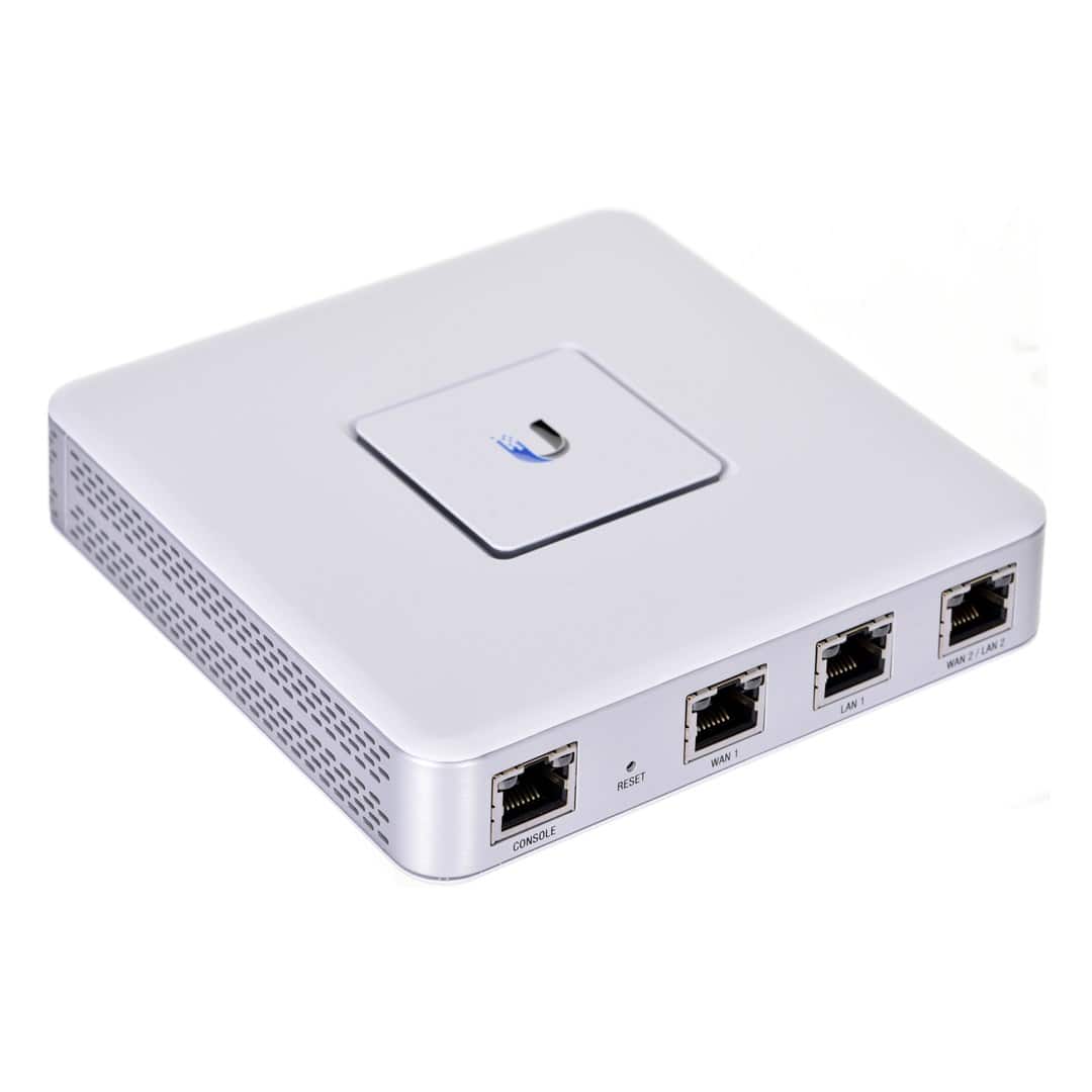 Firewall UBIQUITI USG 3x 10/100/1000Mbps — zdjęcie 1 z 5