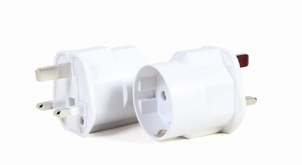 GEMBIRD ADAPTER AC - UK DO EU SCHUKO 13A — zdjęcie 1 z 4