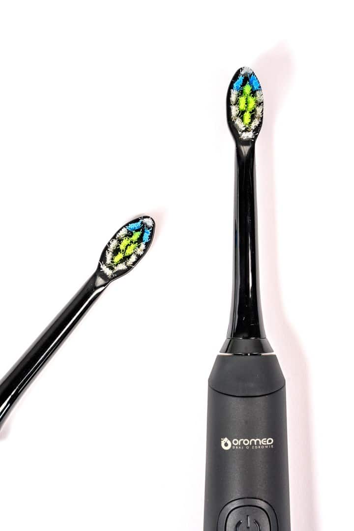 Szczoteczka soniczna ORO-SONIC PROFESSIONAL BLACK — zdjęcie 1 z 4