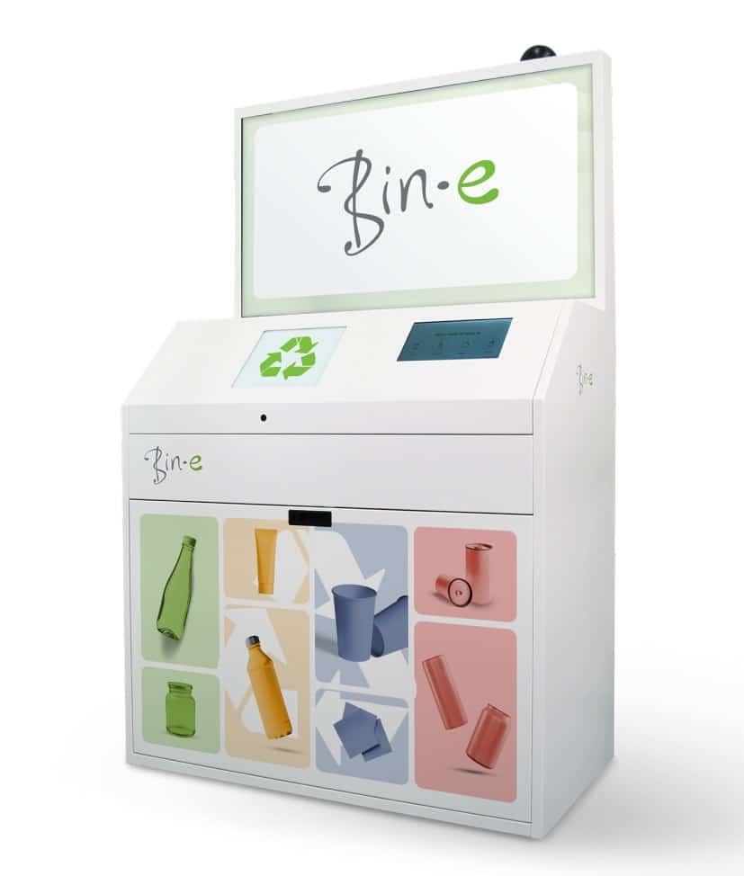 Urządzenie automatycznie segreguje odpady Bin-e AI z 50” ekranem