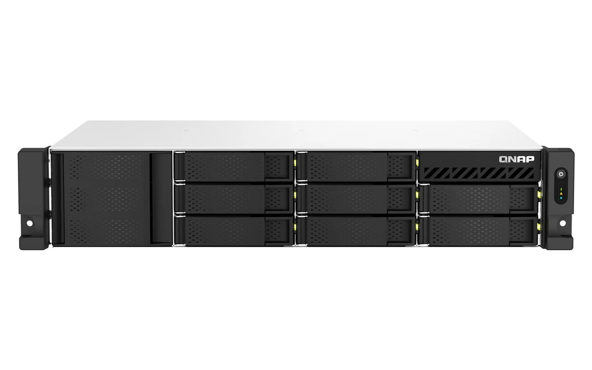 Qnap TS-873AeU-4G, AMD Ryzen V1500B, 4GB DDR4