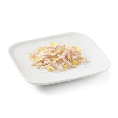 Karma mokra dla dorosłych kotów SchesiR FRUIT z filetami z kurczaka 150g
