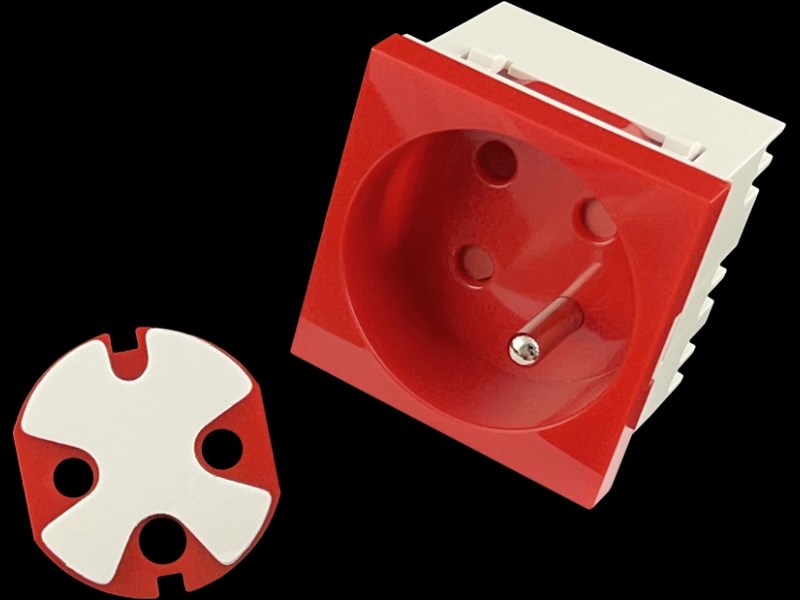 Alantec Modułowe gniazdo 2P+Z, 45x45, czerwone — zdjęcie 1 z 3